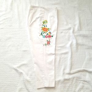 Petite White capri pants with embroidery on legs. Side zip. Size 8P.
